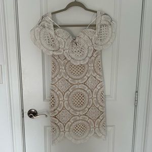 Lulus  white lace off the shoulder sweetheart neckline dress size small